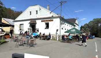 Hospůdka pod Skalkou - 747 87 Budišov Nad Budišovkou