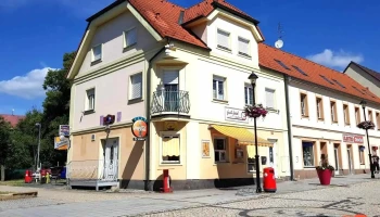 Okénko na Staráku - 35 Chodov U Karlových Var 1