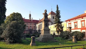 Penzion Pamplona - Revoluční 828