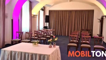 restaurace Atrium - Hejtmanský dvůr Slaný - Masarykovo Nám. 114