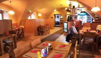 Restaurace Farma - 792 01 Bruntál 1