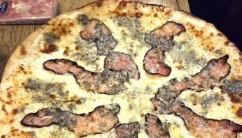 Umbrella Pizza & Restaurant - Štefánikova 159
