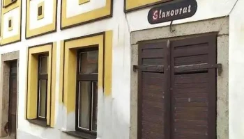 Vegetariánská Restaurace a Prodejna Slunovrat - V Brance 47
