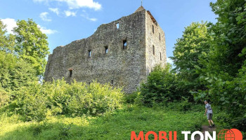 Zřícenina hradu Kamenice na Zámeckém vrchu - Benešov Nad Ploučnicí