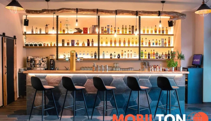 Adams Bar Bistro Vse - Vnitřní Město