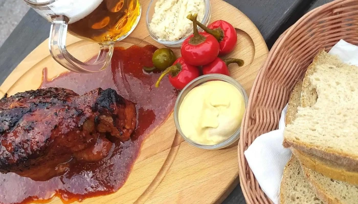 Arabela Restaurant -  Hledam - Konopáč