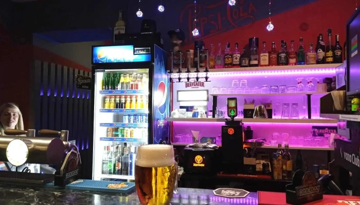 Bar U Krokodyla Vzhled A Atmosfera - Nám. Svobody 108