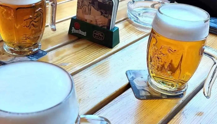 Bar U Krtka -  Jidlo A Piti - Nám. Krále Jiřího Z Poděbrad 44