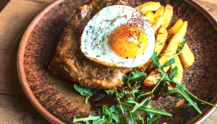 Bistro A Hospudka U Katovky Jidlo A Piti - Mírové Nám. 78