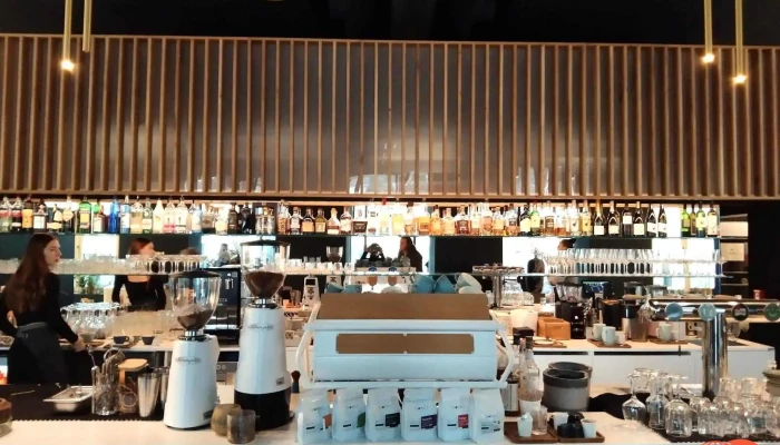 Bistro Bar Brothers Vse - Tř. Tomáše Bati 204