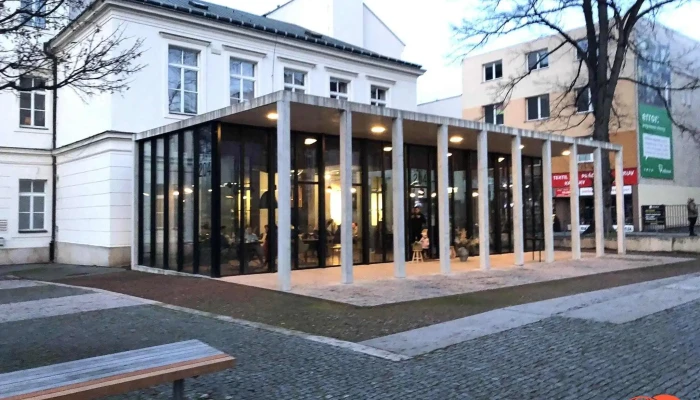 Bistro Bar Brothers Zlinsky Klub 204 - Tř. Tomáše Bati 204
