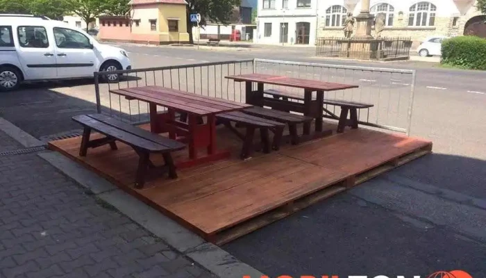 Bistro Pohoda -  Od Vlastnika - Husovo Nám. 14