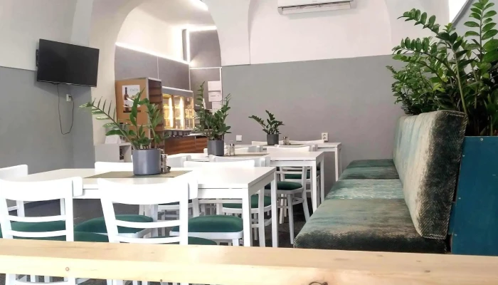 Bistro U Male Sceny Vzhled A Atmosfera - Mariánské Nám. 122