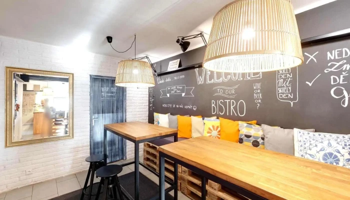 Bistro Uvaly Street View A 360deg - Nám. Arnošta Z Pardubic 6