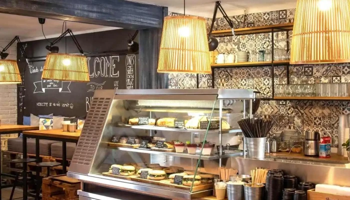 Bistro Uvaly Vzhled A Atmosfera - Nám. Arnošta Z Pardubic 6