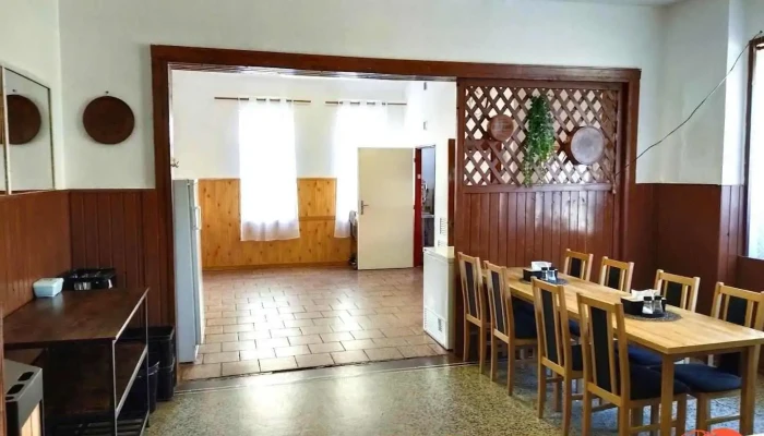 Bistro Velký Šenov a Zmrzlina u Lvíčat - Mírové Nám. 408