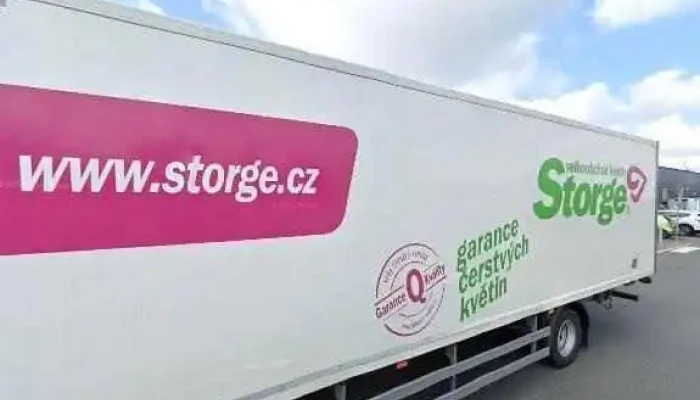 Bizon Burger -  Street View A 360deg - Černokostelecká 2110/20