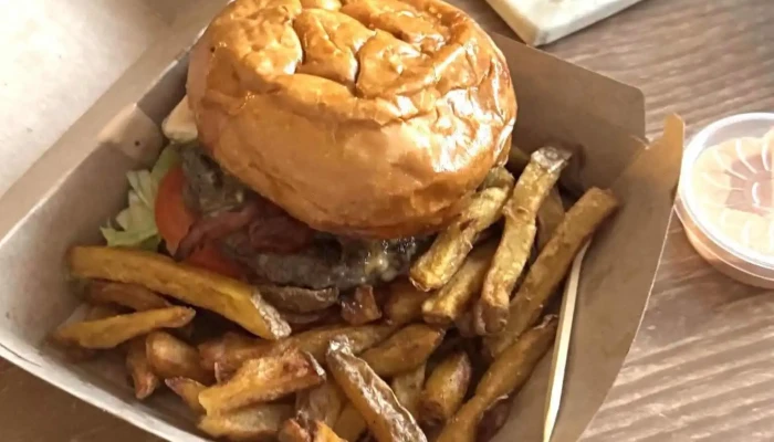 Boodka Burgers -  Kureci Sendvic - Nám. Jiřího Z Poděbrad