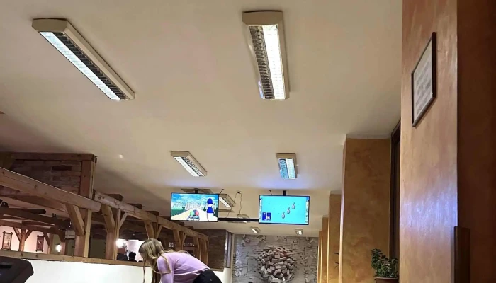 Bowling Bar -  Restaurant Sinorita Restaurace - Chvalovická 1076