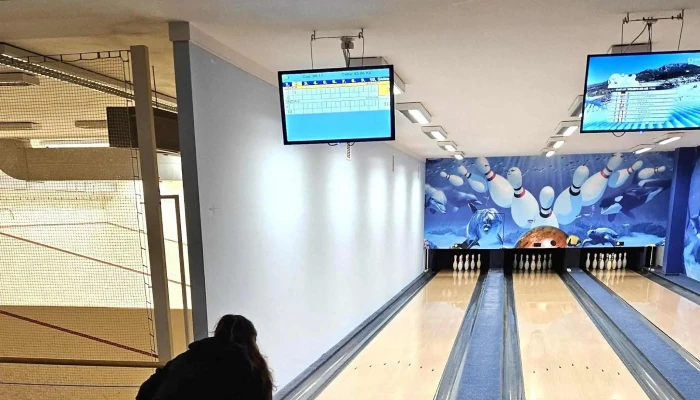 Bowling Squash Sadska Sro Poděbradska 1127 - Poděbradská 1127