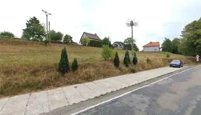 Bustro Montraz Street View A 360deg - Dolní Březinka