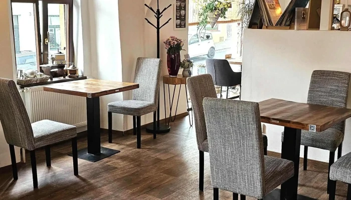 Cafe Kelly Jak Se Dostat - Kostelní 83