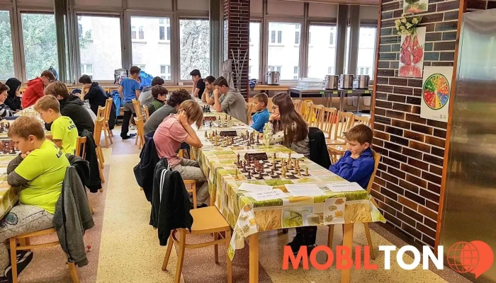 Centralni Skolni Jidelna Litomerice Vzhled A Atmosfera - Svojsíkova 7