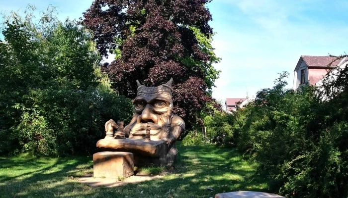 Certuv Stolek Blizko Mě - Czech Republic