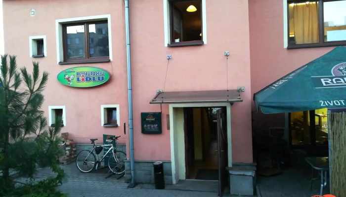 Chacharova Hasičárna Český Těšín - Chacharova Pizza - 737 01 Český Těšín 1