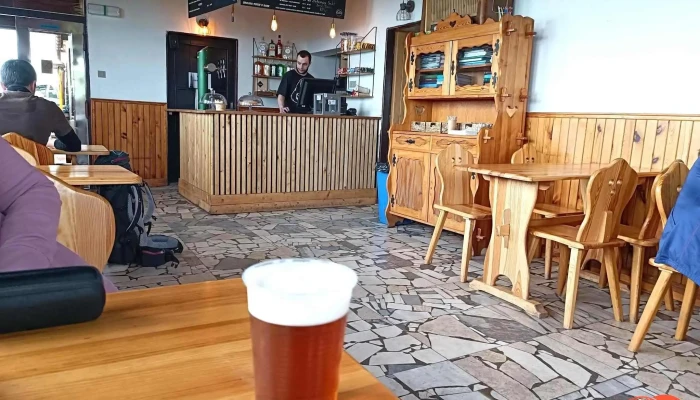 Chata Na Vrchu Lovos Vzhled A Atmosfera - Opárno