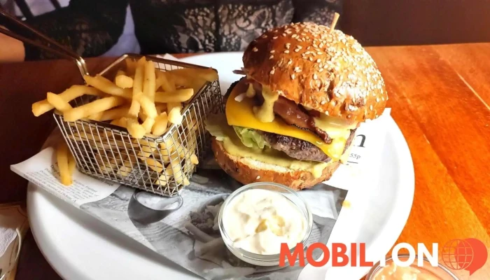 Chelsea Pub -  Hamburger - Lešetín I 674