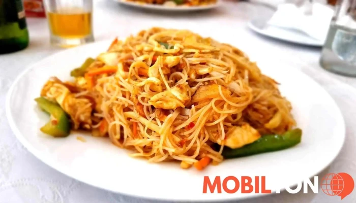 Cinska Restaurace Luna Most Pad Thai - Čsl. Armády 1831