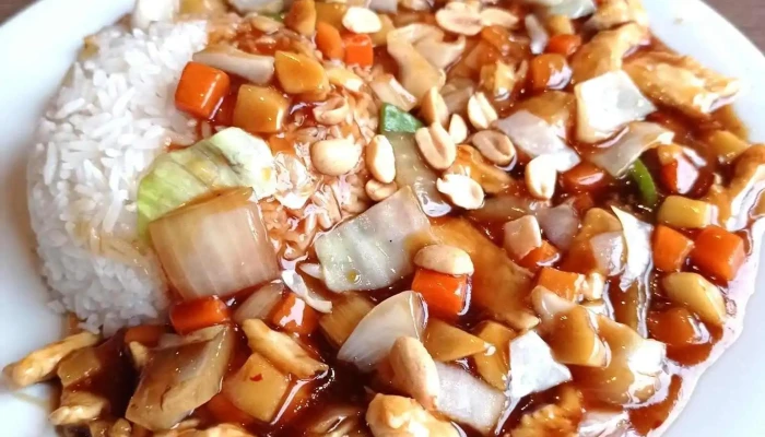 Cinska Restaurace Shan Shui Ren Jia Jidlo A Piti - Mírové Nám. 52