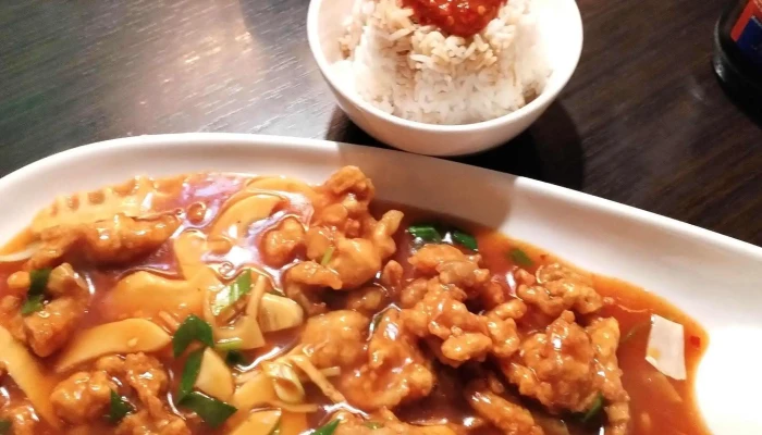 Cinska Restaurace Sokolovna Prizemi činska Restaurace - Studentská 758