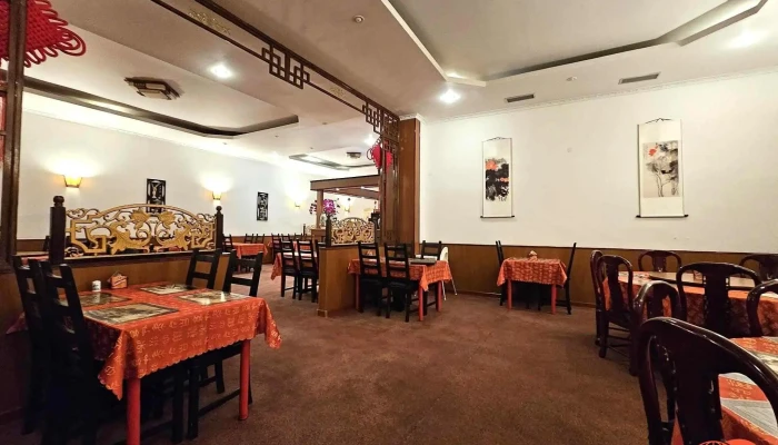 Cinska Restaurace U Zlateho Draka Vzhled A Atmosfera - Masarykovo Nám. 1191