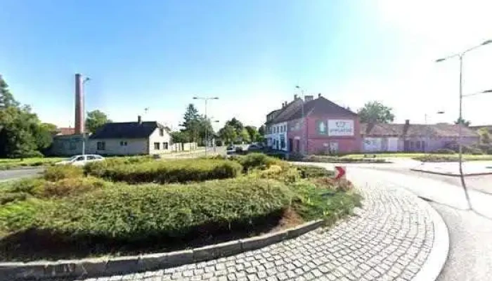 Com -    Asian Fusion Street View A 360deg - Paroubkova 67