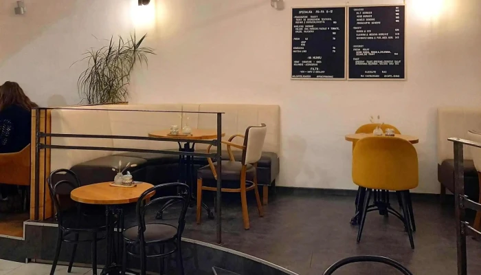 Cukrarna Cafe Ignac Hledam - Masarykovo Nám. 110