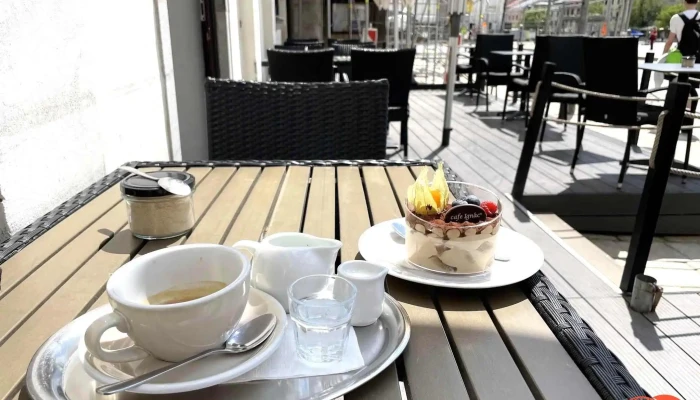 Cukrarna Cafe Ignac Vzhled A Atmosfera - Masarykovo Nám. 110