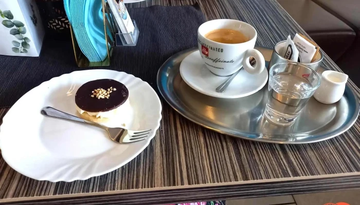 Cukrarna Family Cafe Kava - Nám. T. G. Masaryka 30