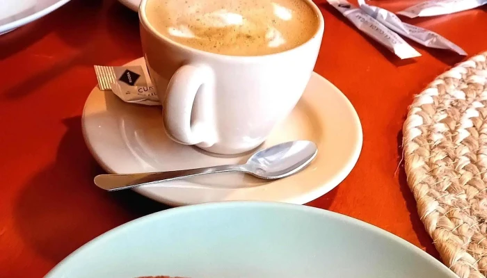Dobrobistro Kavarna - Sokolská 584