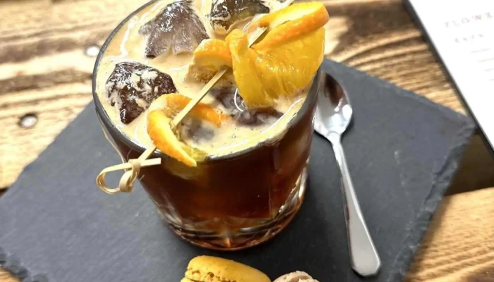 Flower Coffee -  Jidlo A Piti - Masarykovo Nám. 31
