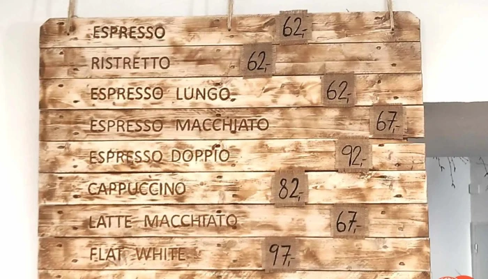 Flower Coffee -  Menu - Masarykovo Nám. 31