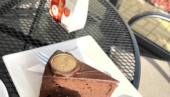 Fontana Coffee Bar Jak Se Dostat - Zelené Nám. 440 01