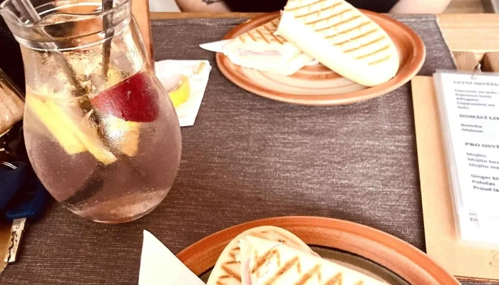 Franqueza Cafe - Masarykovo Nám. 60