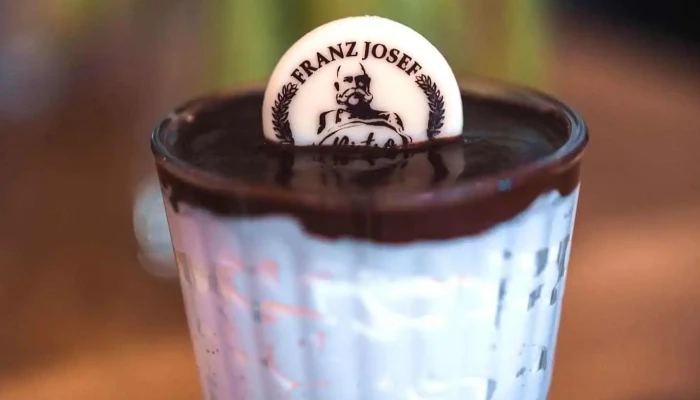 Franz Josef Bistro -  Zmrzlina Decin Jidlo A Piti - U Plovárny 38/2