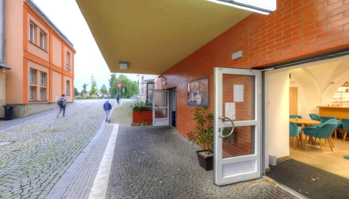 Fresca Restaurant -  Street View A 360deg - Nábřeží 268
