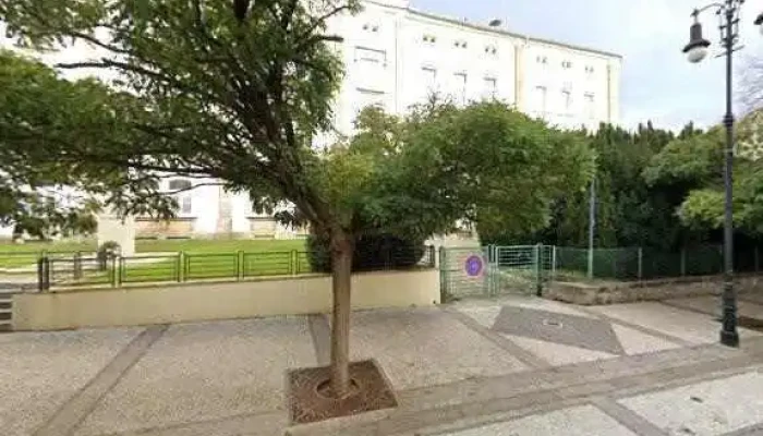 Hell Burger -  Street View A 360deg - Pražská 897 440 01