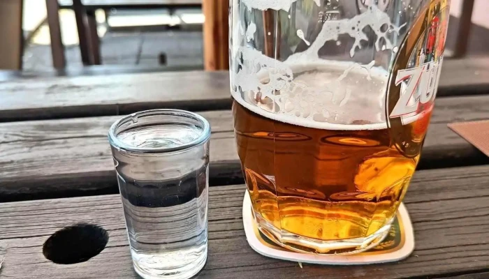 Hospoda -  Jidlo A Piti - Holešovská 746