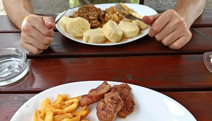 Hospoda Zlata Podkova Hledam - Czech Republic