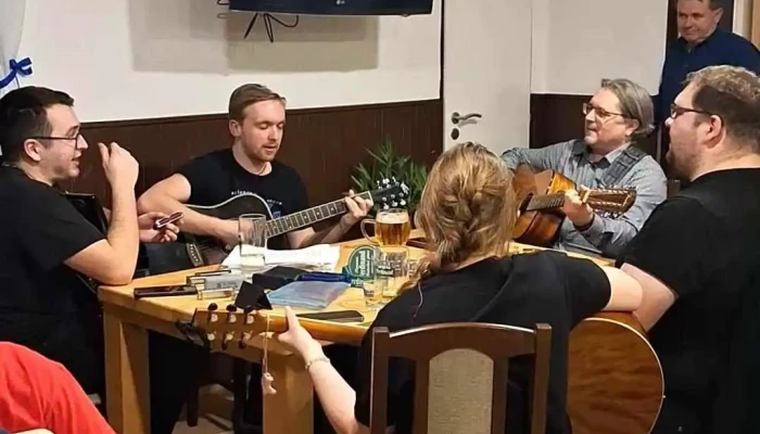 Hospudka A Taboriste V Nakli Tynec Nad Sazavou Videa - K Náklí 509